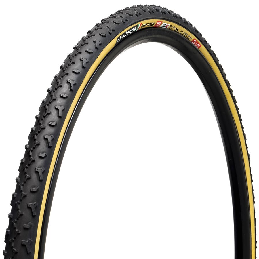 012099-01-700::0::012099-01-700::Challenge, Baby Limus, Pneu Gravel, 700x33C, Pliable, Tubeless Ready, Smart, PPS, 300TPI, Flanc Beige