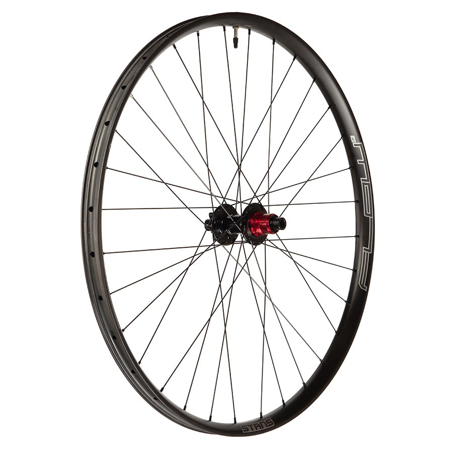 041844-03-29::0::041844-03-29::Stans No Tubes, Flow CB7, Roue, Arrière, 29'' / 622, Trous: 32, 12mm TA, 148mm, Disque IS 6-boulons, Shimano Micro Spline
