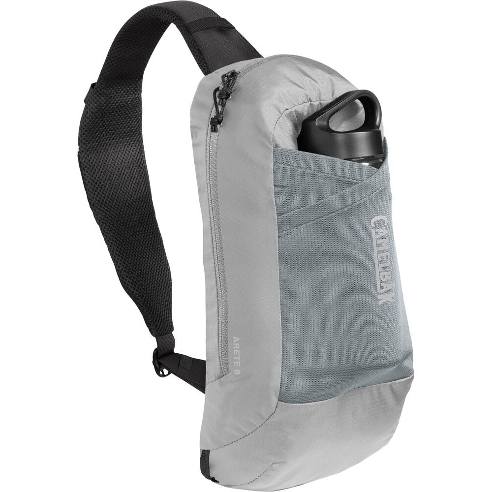 C-2529004000::0::C-2529004000::ARETE SLING 8L 20OZ GRIS/BLACK