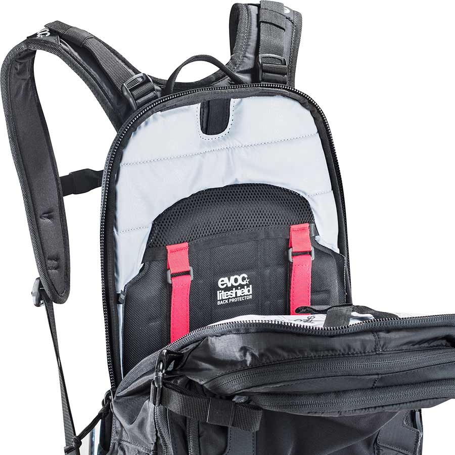 720583-01-S::5::720583-01-S::EVOC, FR Trail Blackline, Sac à dos, 20L, Noir, S