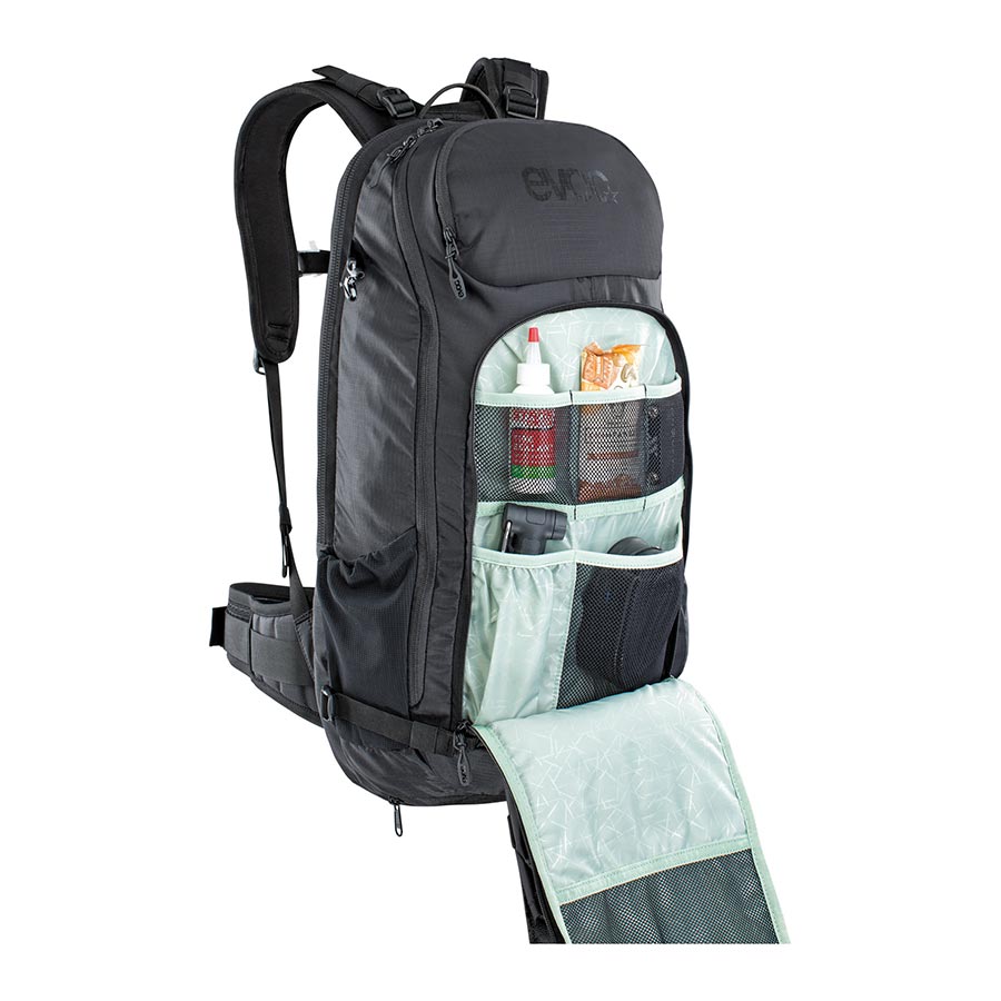 721281-02-ML::6::721281-02-ML::EVOC, FR Trail E-Ride, Sac à dos avec protection, 20L, Noir, ML