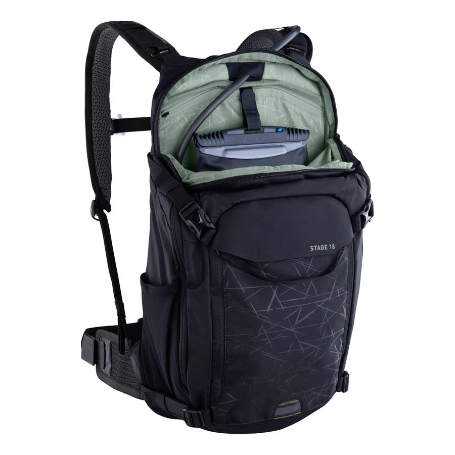 721510-01::4::721510-01::EVOC, Stage 18, Sac d'hydratation, Volume: 18L, Réservoir: Non inclus, Noir