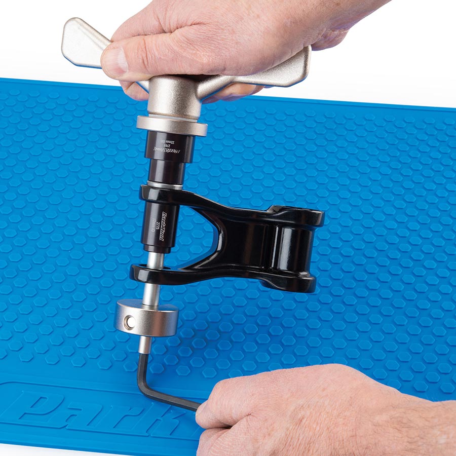 902040-01::3::902040-01::Park Tool, SBK-1, Outils pour roulements de suspension