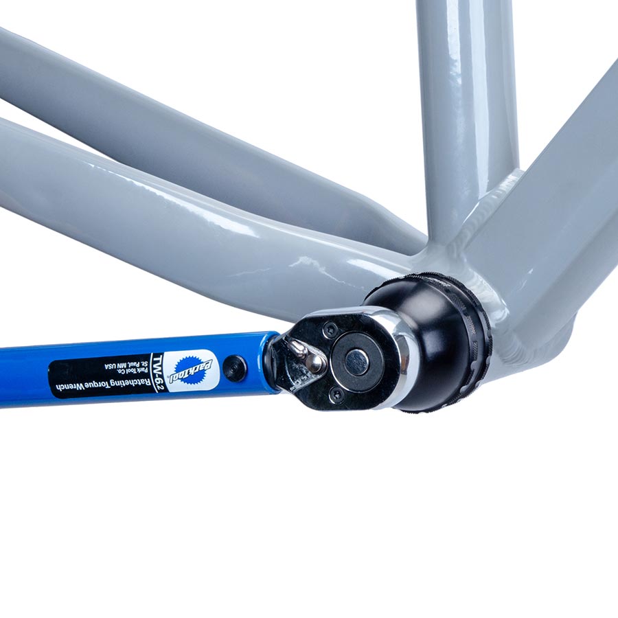902581-01::4::902581-01::Park Tool, BBT-49.3, Outil pour jeu de pédalier, 39mm/16 encoches