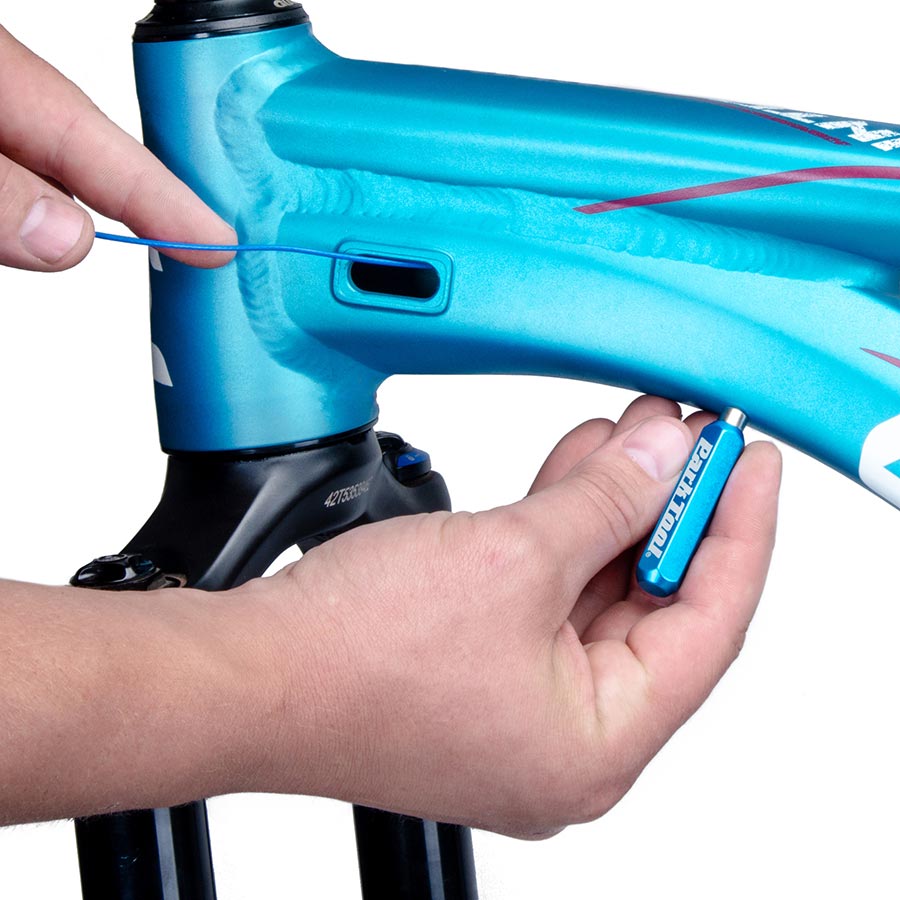 902605-01::3::902605-01::Park Tool, IR-1.3, Outil d'installation de câble internes
