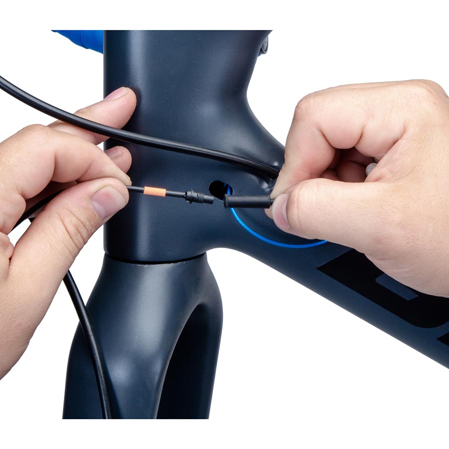 902605-01::7::902605-01::Park Tool, IR-1.3, Outil d'installation de câble internes