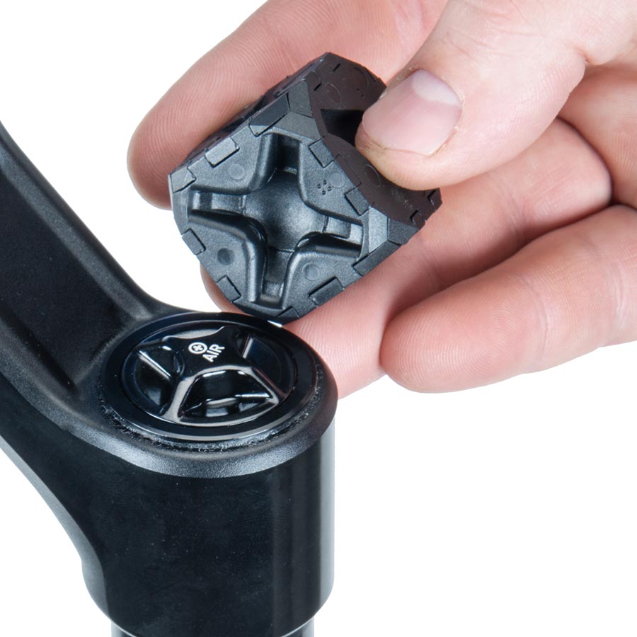902834-01::3::902834-01::Park Tool, FCT-1, Outil pour capuchon ajusteur de fourche à suspension
