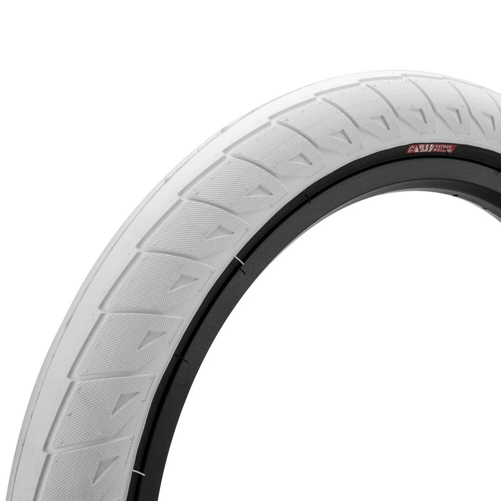 CN-6700-25WHTBK::0::CN-6700-25WHTBK::NATHAN WILLIAMS TIRE 2.5 WHITE/BLK WALL