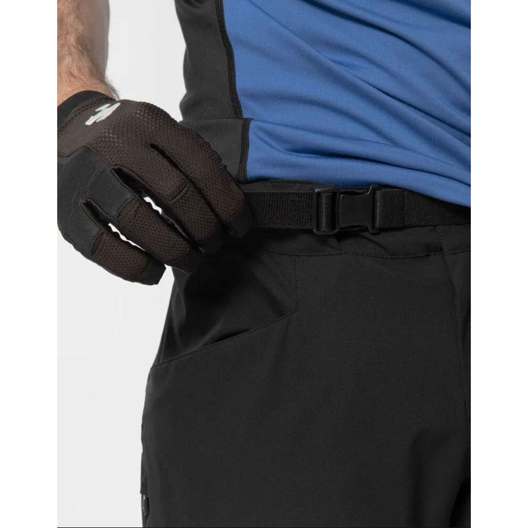 Sweet Protection Short Slashed