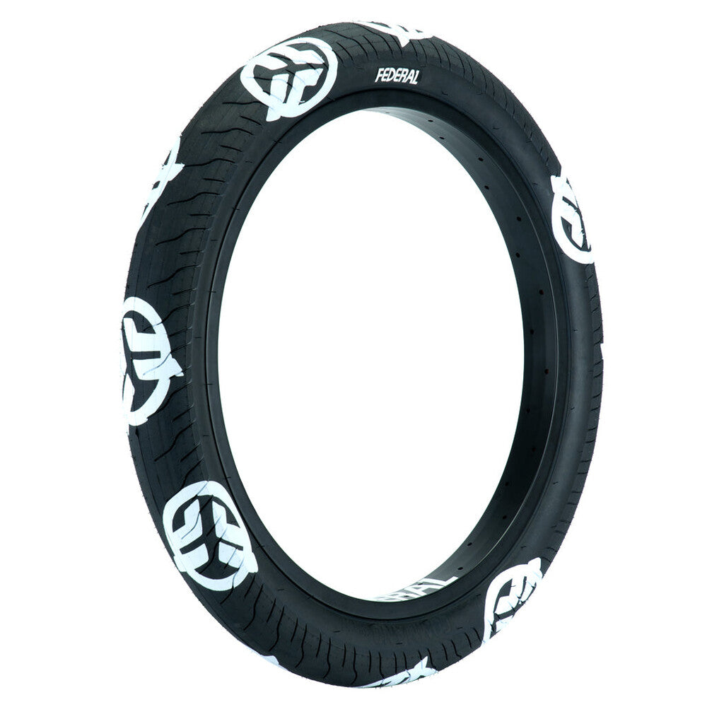 FE-TYFE004-GY5-2400::0::FE-TYFE004-GY5-2400::FEDERAL COMMAND LP TIREBLK WITH GREY LOGOS
