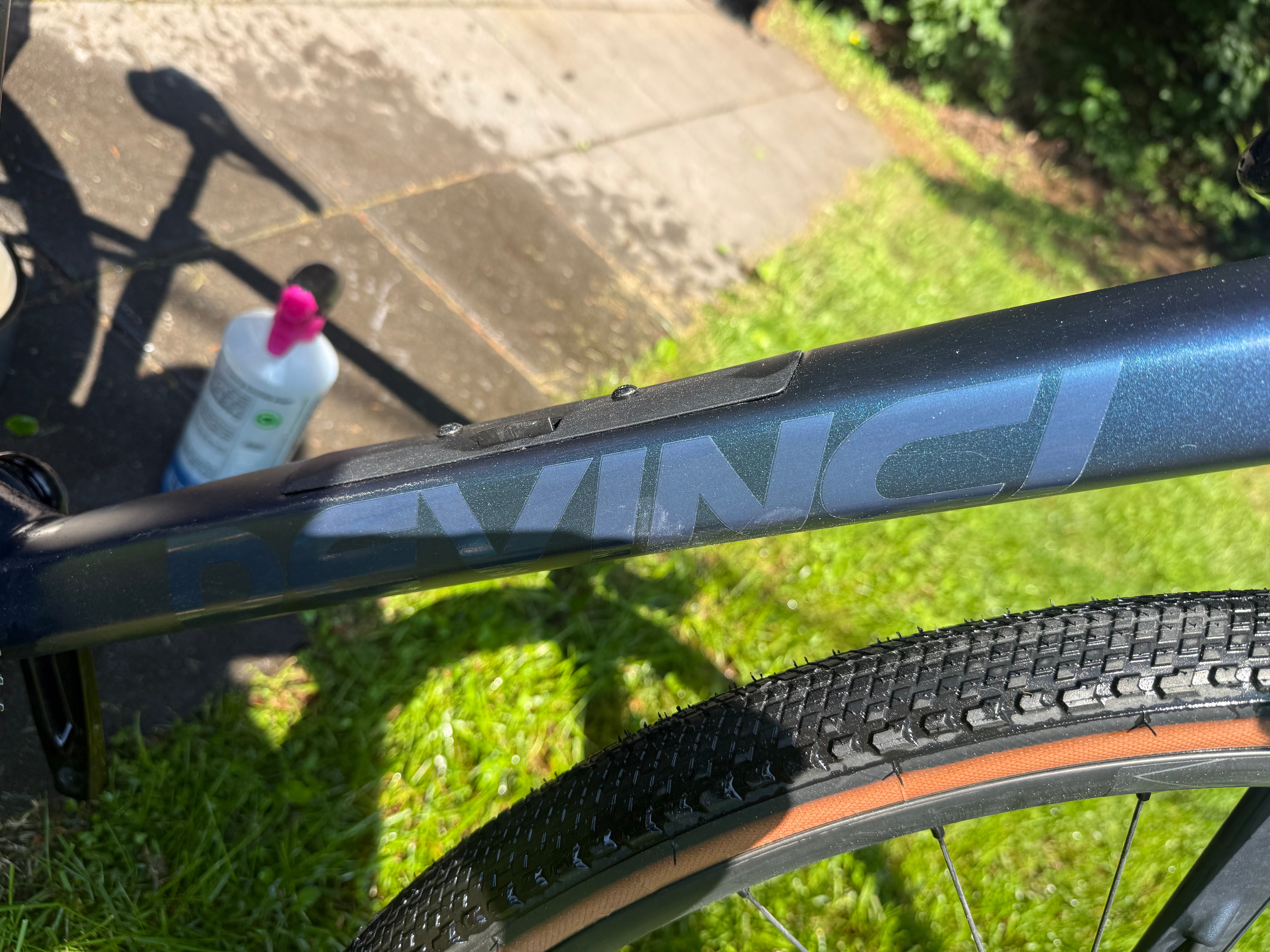 Devinci Hatchet Pro Rival AXS 2025