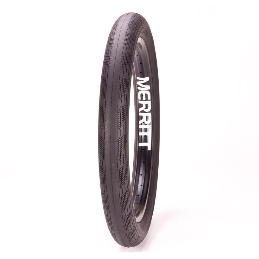 ME-TIRME7100235BLA::0::ME-TIRME7100235BLA::MERRITT BEGIN PHANTOM PNEU 2.35 BLK