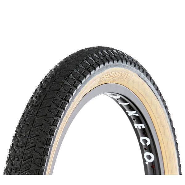 SM-05-SB-22-240-TAN::0::SM-05-SB-22-240-TAN::#S&M SPEEDBALL 22" X 2.4" TIRE BLK/TAN WALL