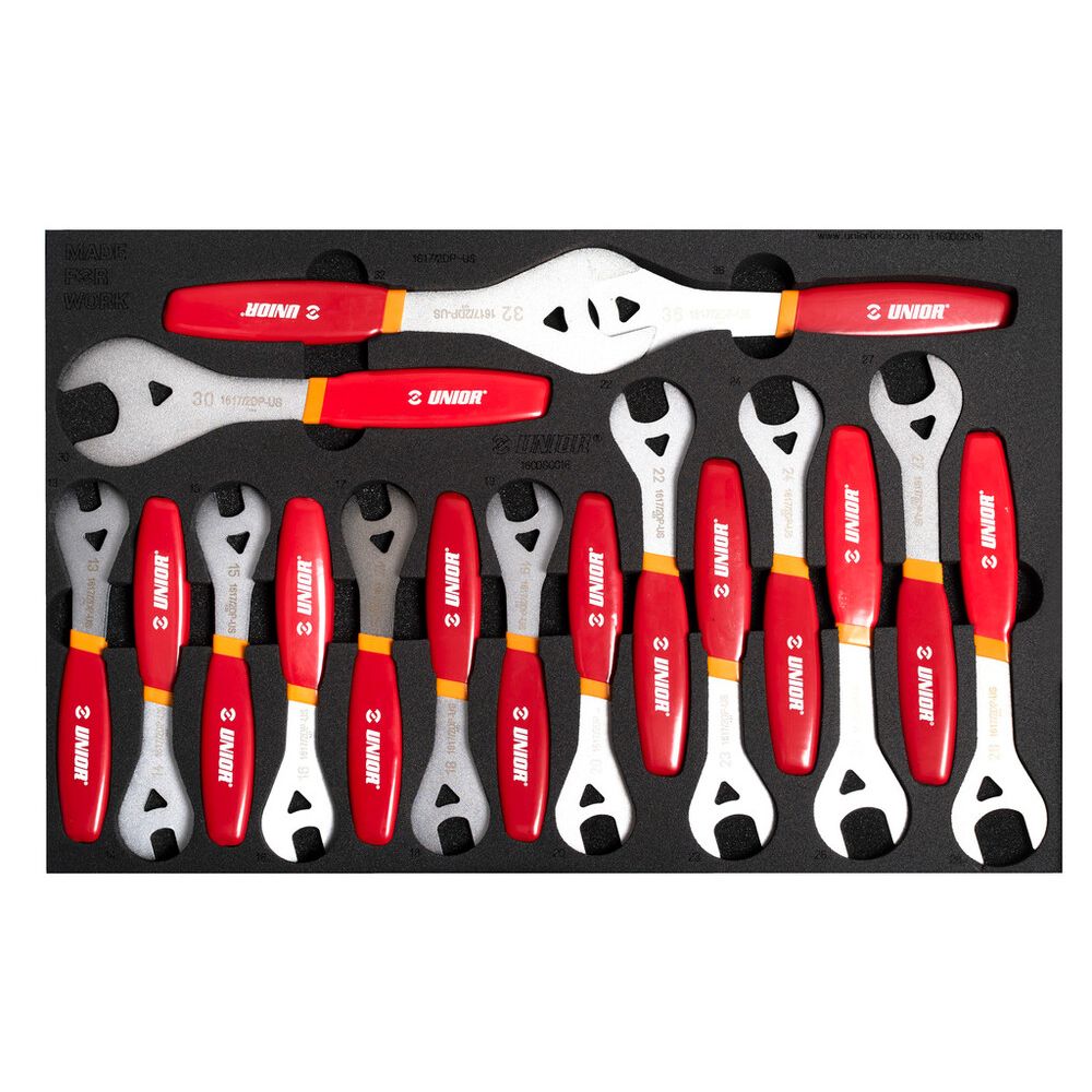 U-640021::0::U-640021::UNIOR PLATEAU D'OUTILS 1600SOS24