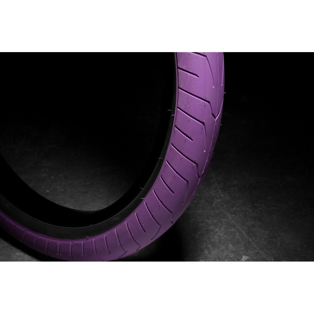 KN-K6730-24PURBK::1::KN-K6730-24PURBK::KINK SEVER TIRE 2.4" PURPLE/BLK