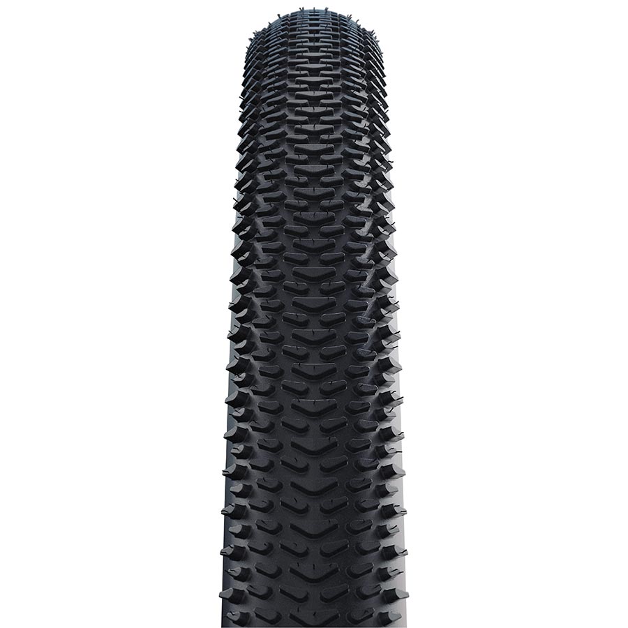 012104-01-700::1::012104-01-700::Schwalbe, G-One R Pro, Pneu Gravel, 28''x1.35, Pliable, Tubeless Ready, Addix Race, V-Guard, 67TPI, 'Transparent Sidewall'