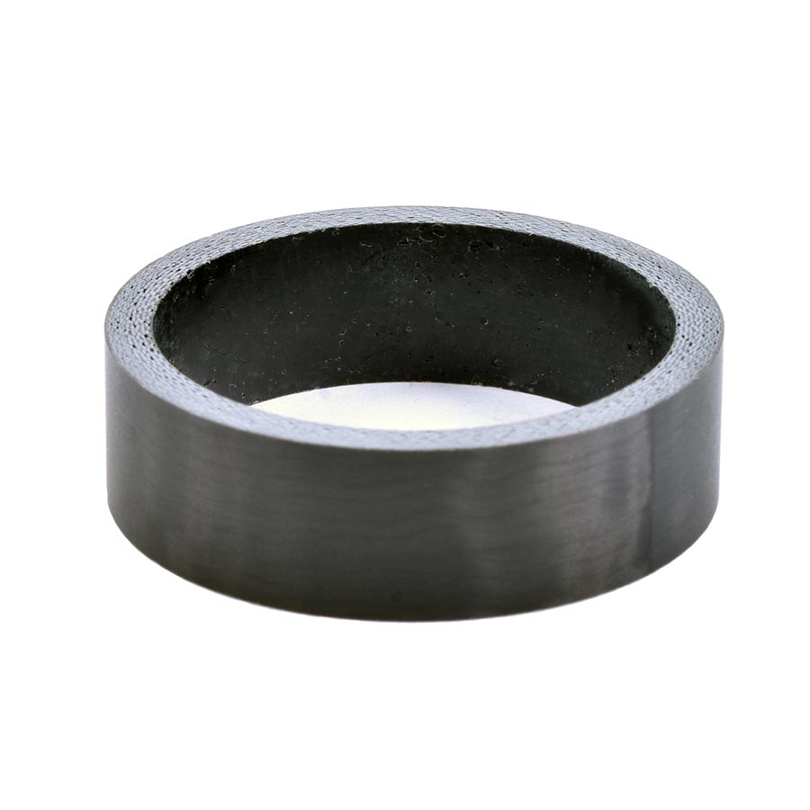 150485-06::0::150485-06::Wheels Manufacturing,  Espaceur de direction en carbone mat, Espaceur pour jeu de direction, 1-1/8'', Hauteur: 10mm, Carbone, Noir