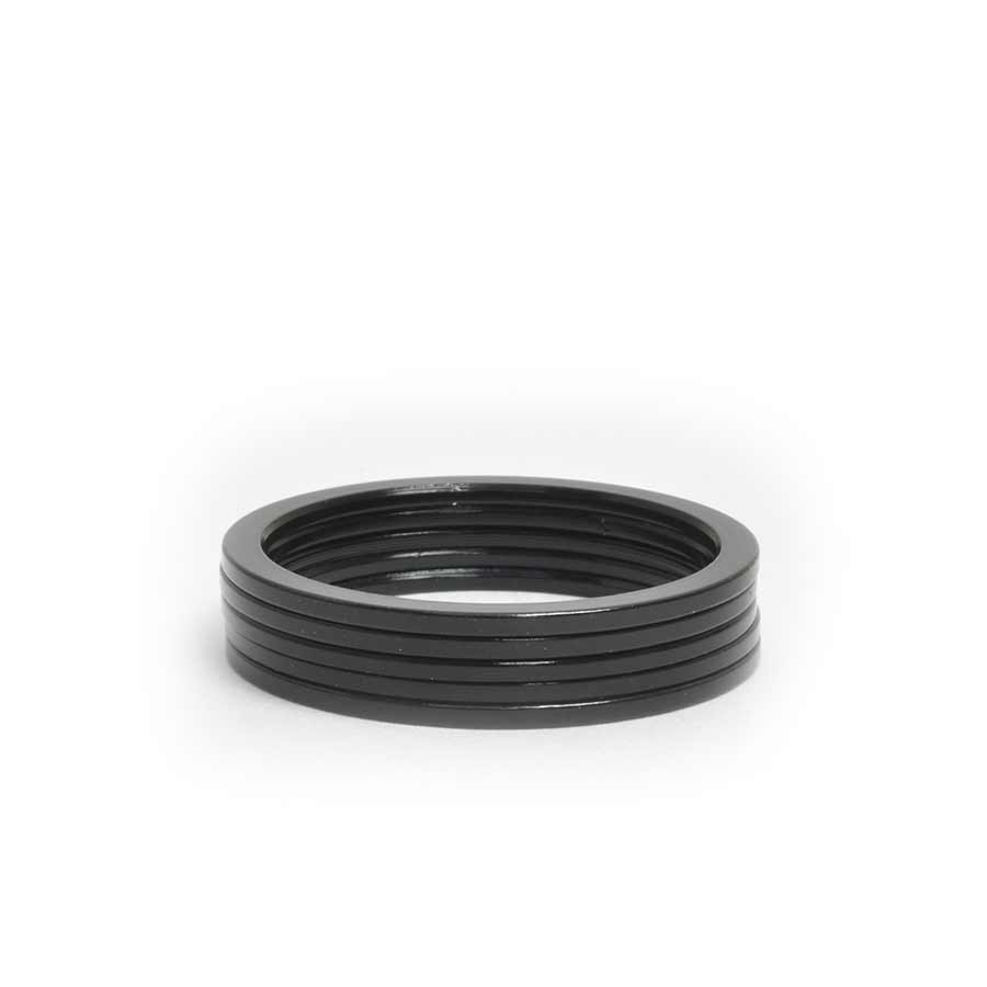 150486-03::0::150486-03::Wheels Manufacturing, Espaceur pour jeu de direction, 1-1/8'', Hauteur: 1.5mm, Aluminium, Noir, 5pcs