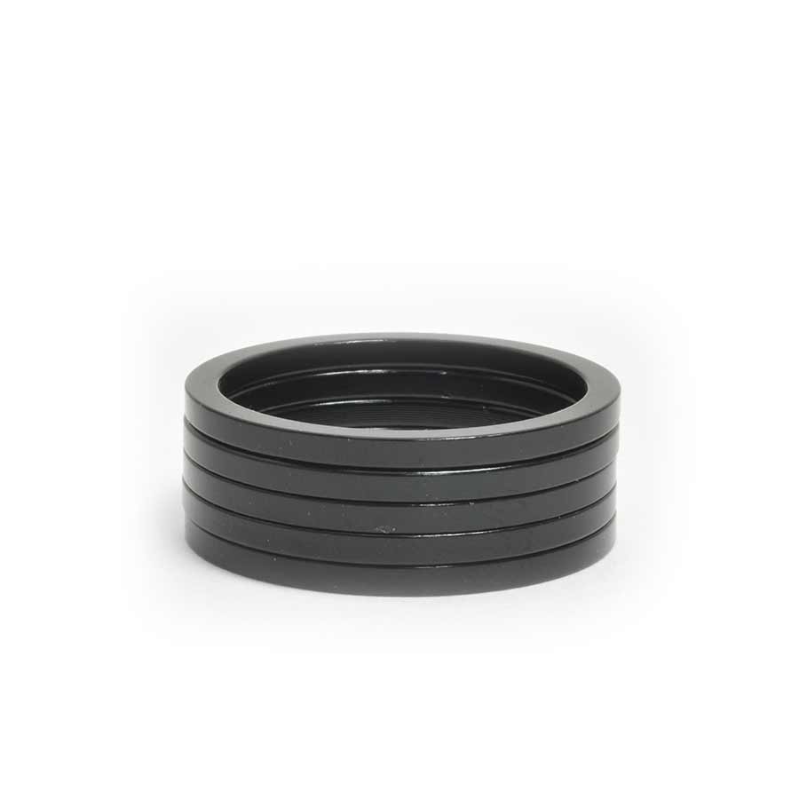 150486-04::0::150486-04::Wheels Manufacturing, Espaceur pour jeu de direction, 1-1/8'', Hauteur: 2.5mm, Aluminium, Noir, 5pcs
