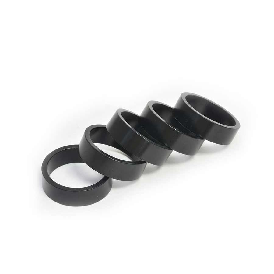 150486-07::1::150486-07::Wheels Manufacturing, Espaceur pour jeu de direction, 1-1/8'', Hauteur: 10mm, Aluminium, Noir, 5pcs
