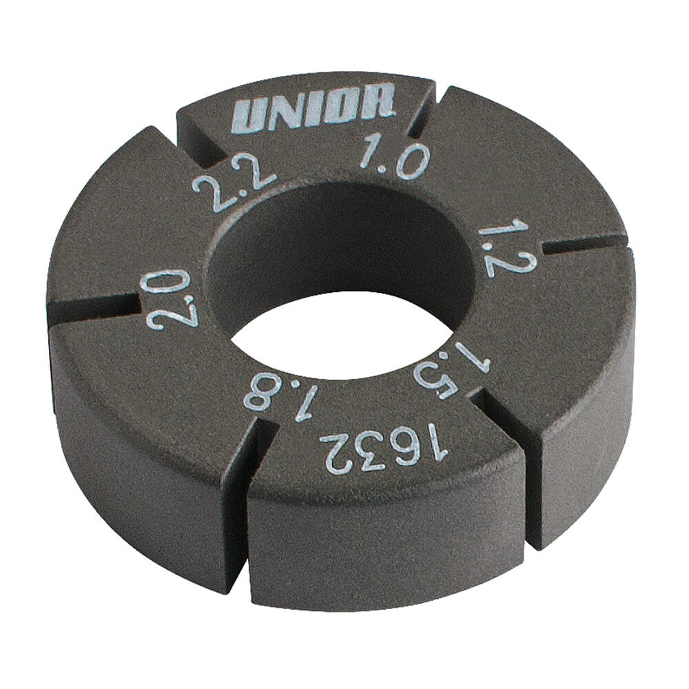 U-617588::0::U-617588::UNIOR CLÉ DE CALAGE POUR RAYONS PLATS