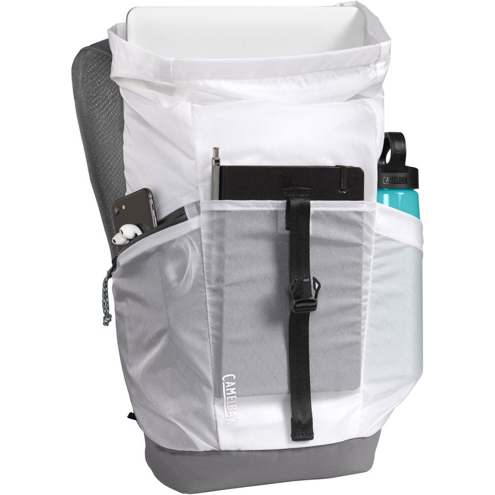 C-2171101000::4::C-2171101000::#PIVOT ROLL TOP PACK BRIGHT WHITE