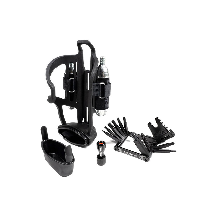 710189-01::0::710189-01::Lezyne, Tubeless Flow Storage Loaded, Porte-Bidon, Composite, Comprend Une Tête CO2, Multi-Outil V18, Trousse De Réparation de Pneus Tubeless,2 Cartouches CO2 (Droit)