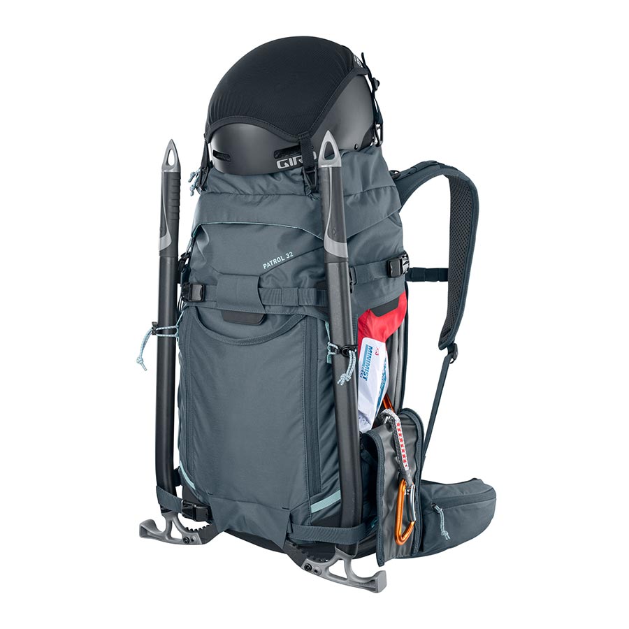 720971-06::6::720971-06::EVOC, Patrol 32L, Sac à dos d’hiver, 32L, Gris carbone