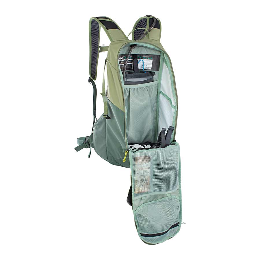 721367-02::3::721367-02::EVOC, Ride 16, Sac d'hydratation, Volume: 16L, Réservoir: Non inclus, Olive pâle/Olive