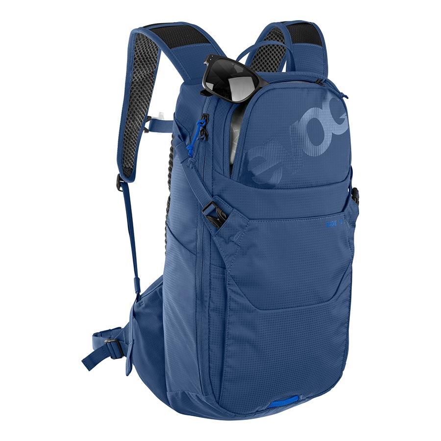 721368-08::1::721368-08::EVOC, Ride 12, Sac d'hydratation, Volume: 12L, Réservoir: Non inclus, Denim