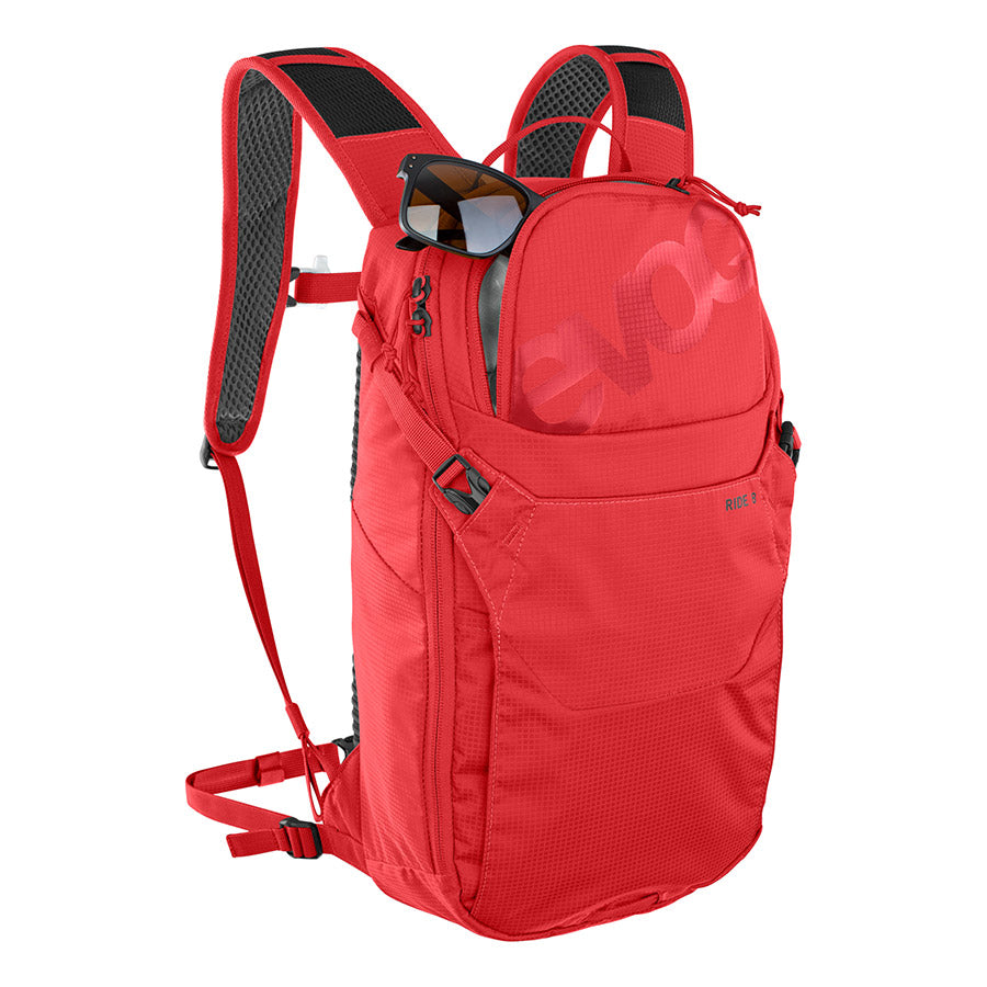 721369-09::1::721369-09::EVOC, Ride 8, Sac d'hydratation, Volume: 8L, Réservoir: Inclus (2L), Vrai Rouge