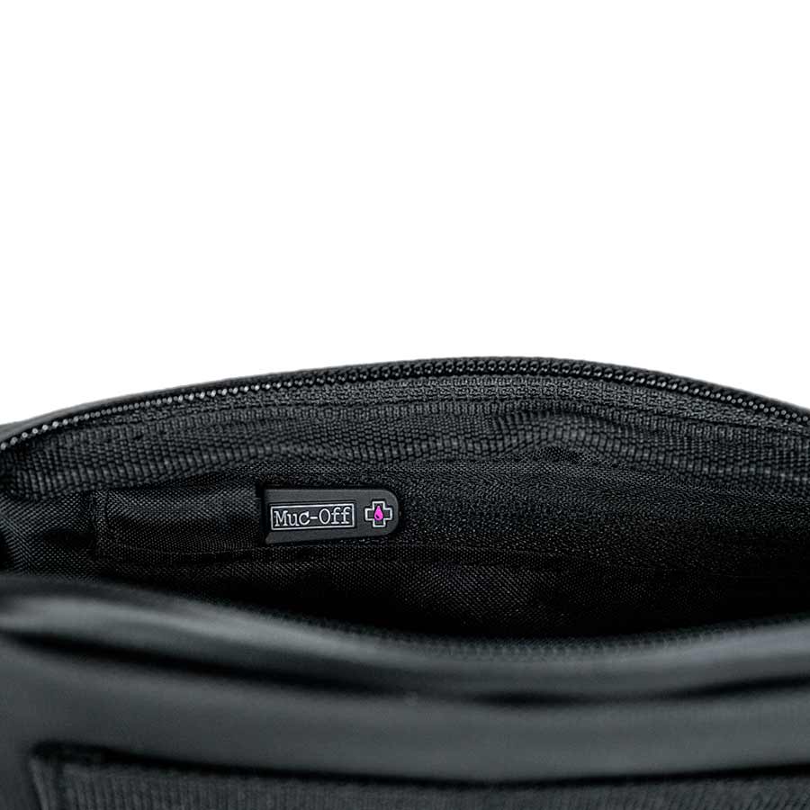 721391-01::4::721391-01::Muc-Off, Étui Rainproof Essentials, Noir
