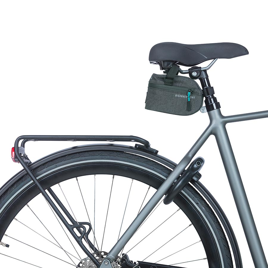 721497-01::6::721497-01::Basil, Discovery 365, Sac de selle, 1L, Noir Melee