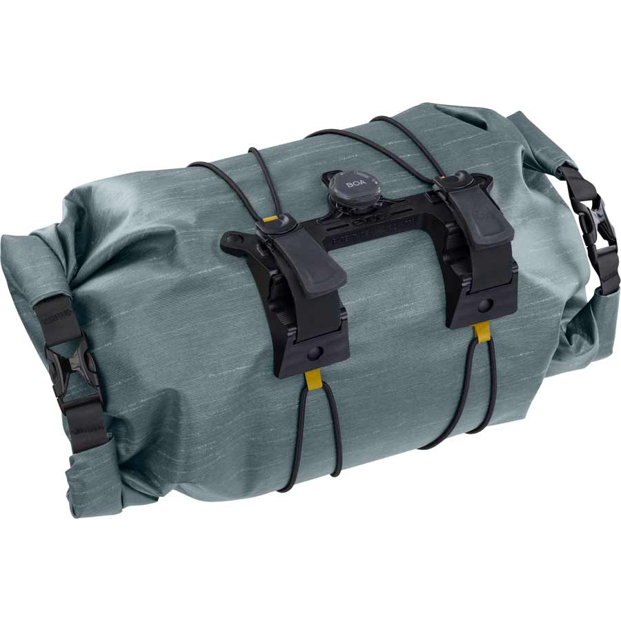 721518-02::1::721518-02::EVOC, BOA WP 9, Sac au guidon, 9L, Acier