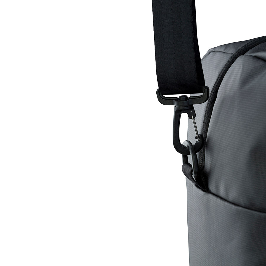721688-01::10::721688-01::EVOC, Weekender 40, 40L, Gris