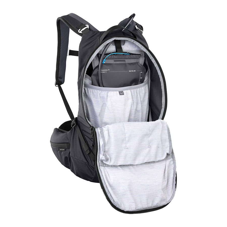 721740-02-LXL::7::721740-02-LXL::EVOC, Trail Pro Blackline 16, Sac à dos avec protection, 16L, Noir, LXL