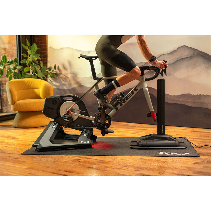 891249-01::5::891249-01::Garmin, Tacx Alpine, Base d'entraînement