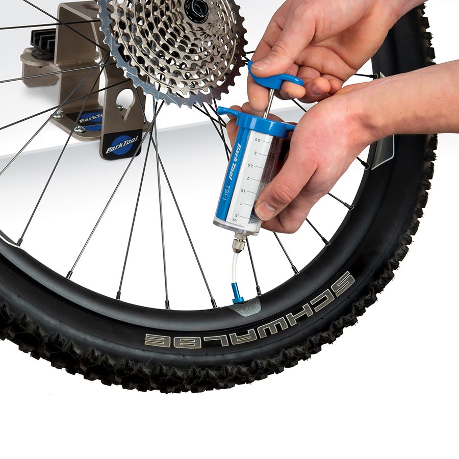 902219-01::5::902219-01::Park Tool, TS-1 Injecteur de scellant à pneu