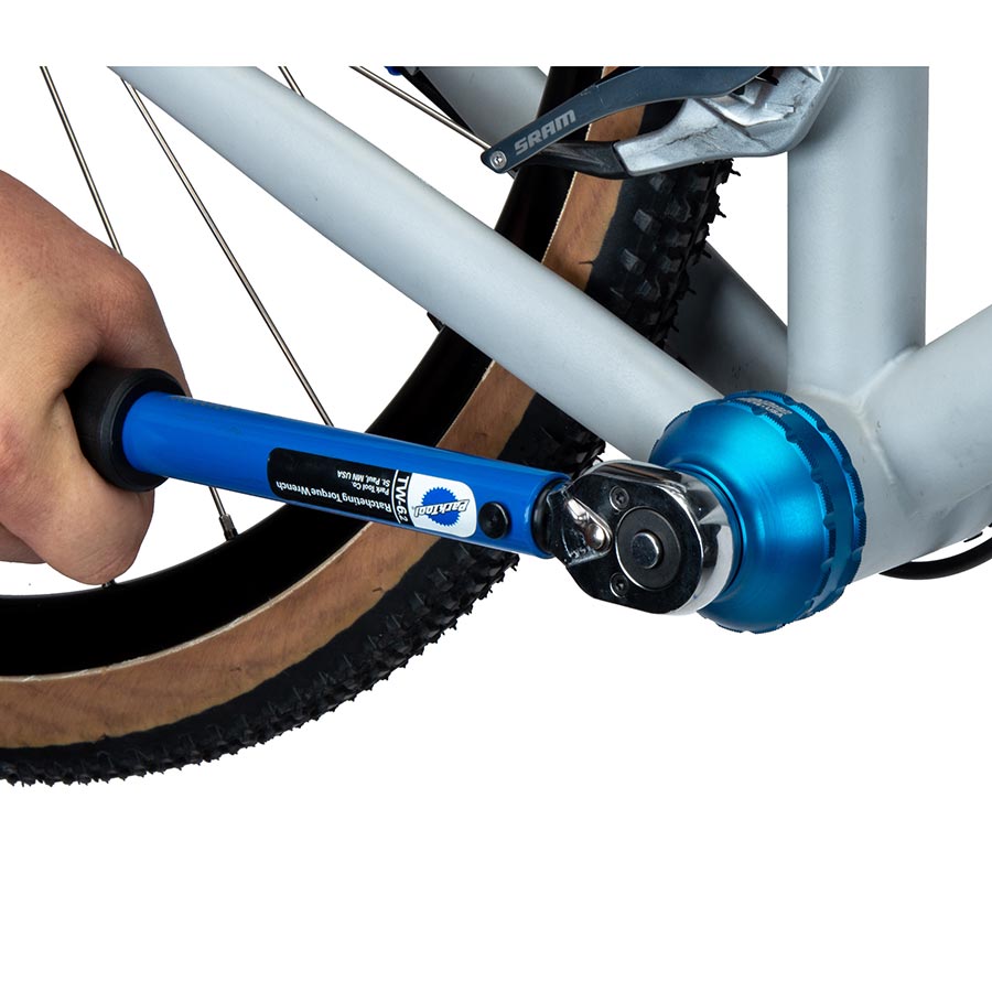 902424-01::6::902424-01::Park Tool, BBT-47-16, Outil pour jeu de pédalier, T47, PF30
