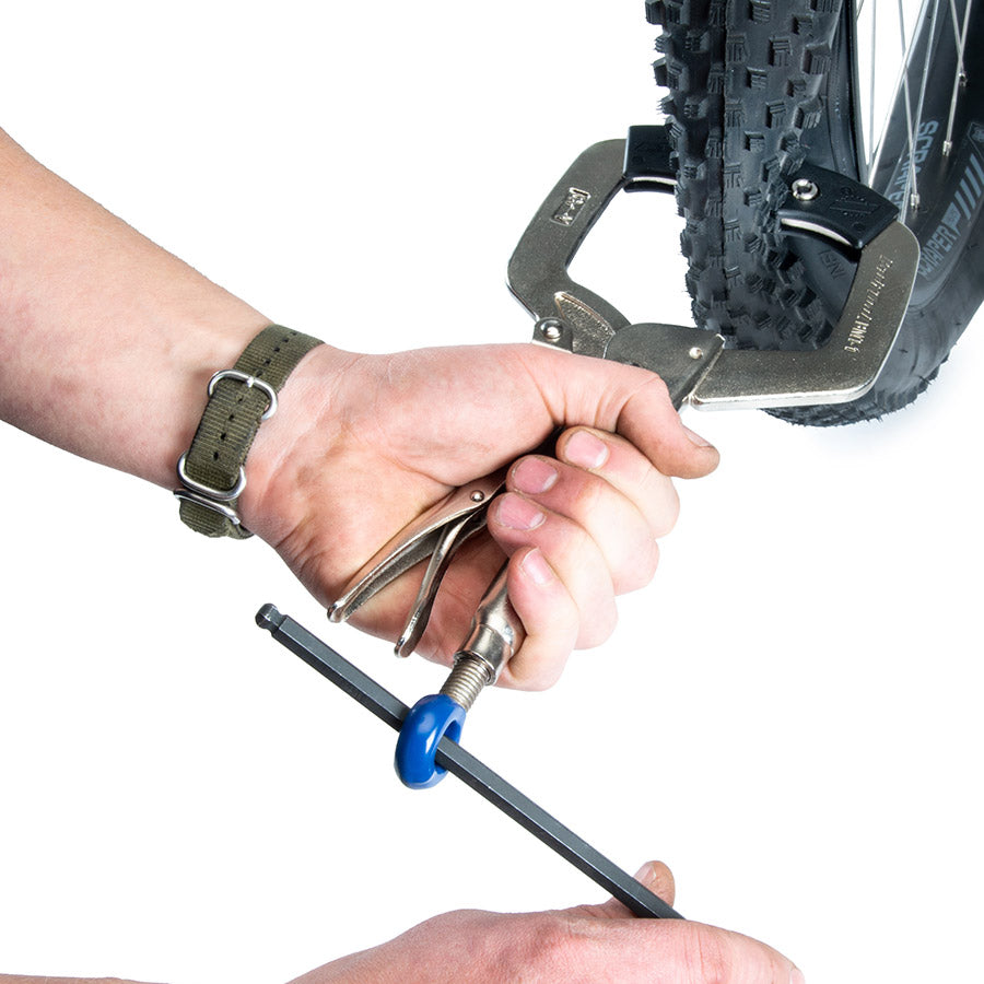 902891-01::13::902891-01::Park Tool, BMT-1, Tire Bead Breaker, Outil servant à décoller les tringles de pneus des jantes