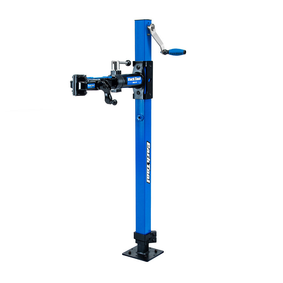 902896-01::0::902896-01::Park Tool, PRS-30LB, Pied de réparation d'atelier avec manivelle d'ajustement de hauteur, pour base d'acier