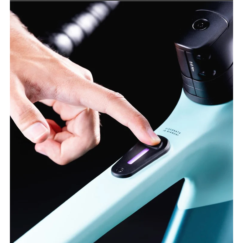 Bianchi Oltre Comp 105 DI2 2025