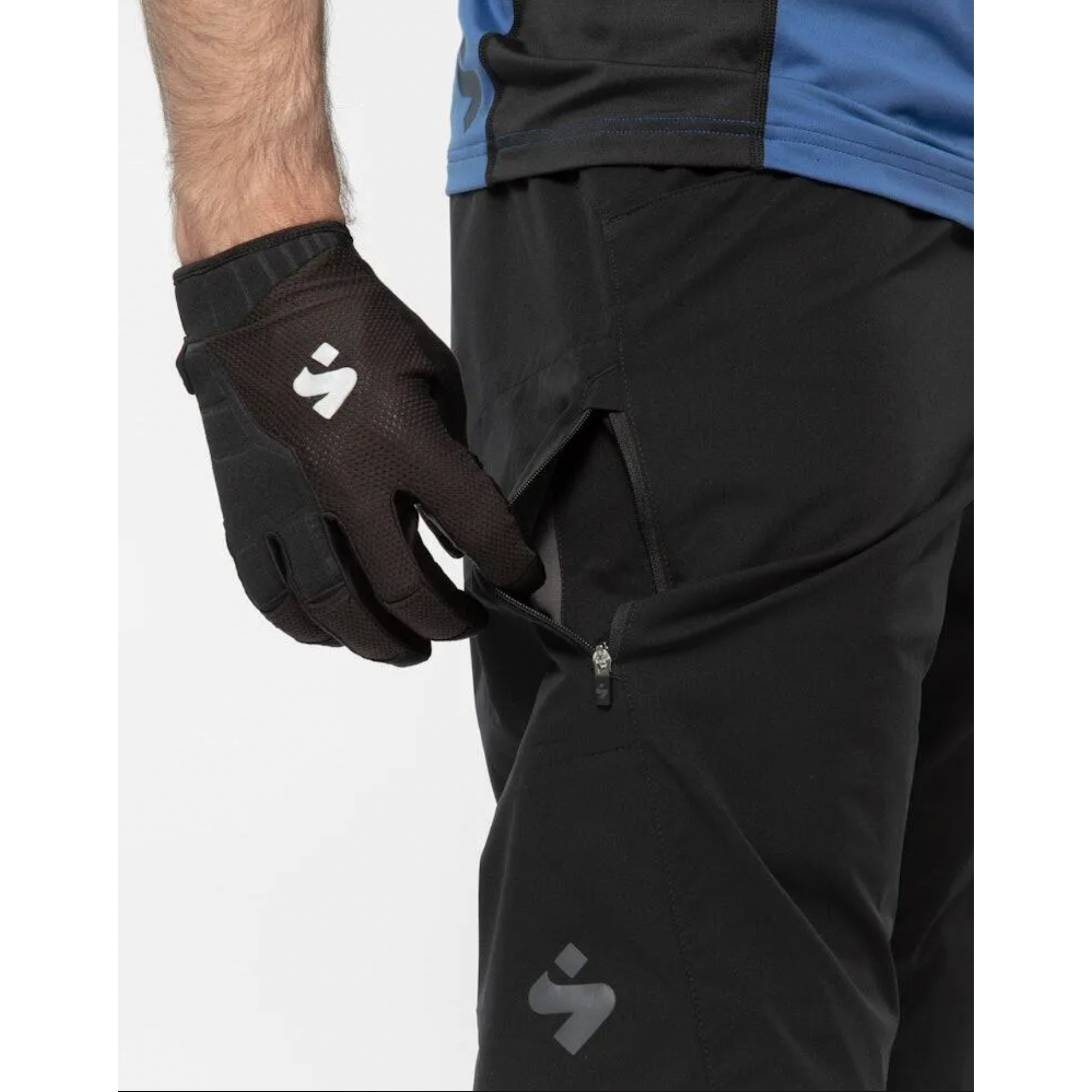 Sweet Protection Short Slashed