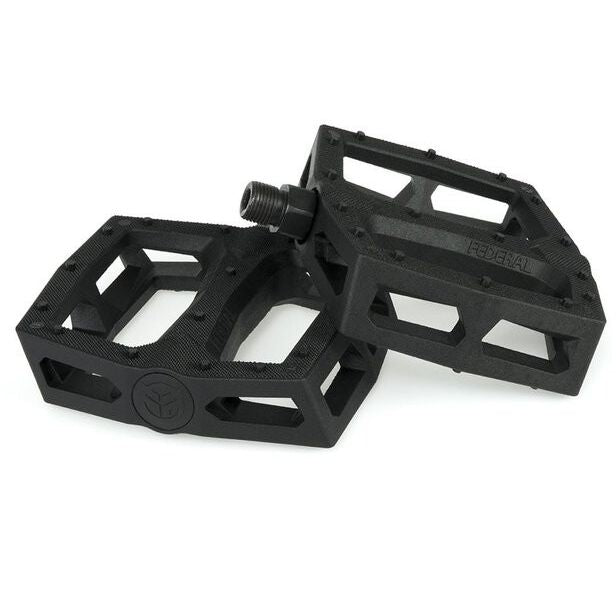 FE-PEFE002-BK1-916::0::FE-PEFE002-BK1-916::FEDERAL COMMAND PLASTIC PEDAL NOIR