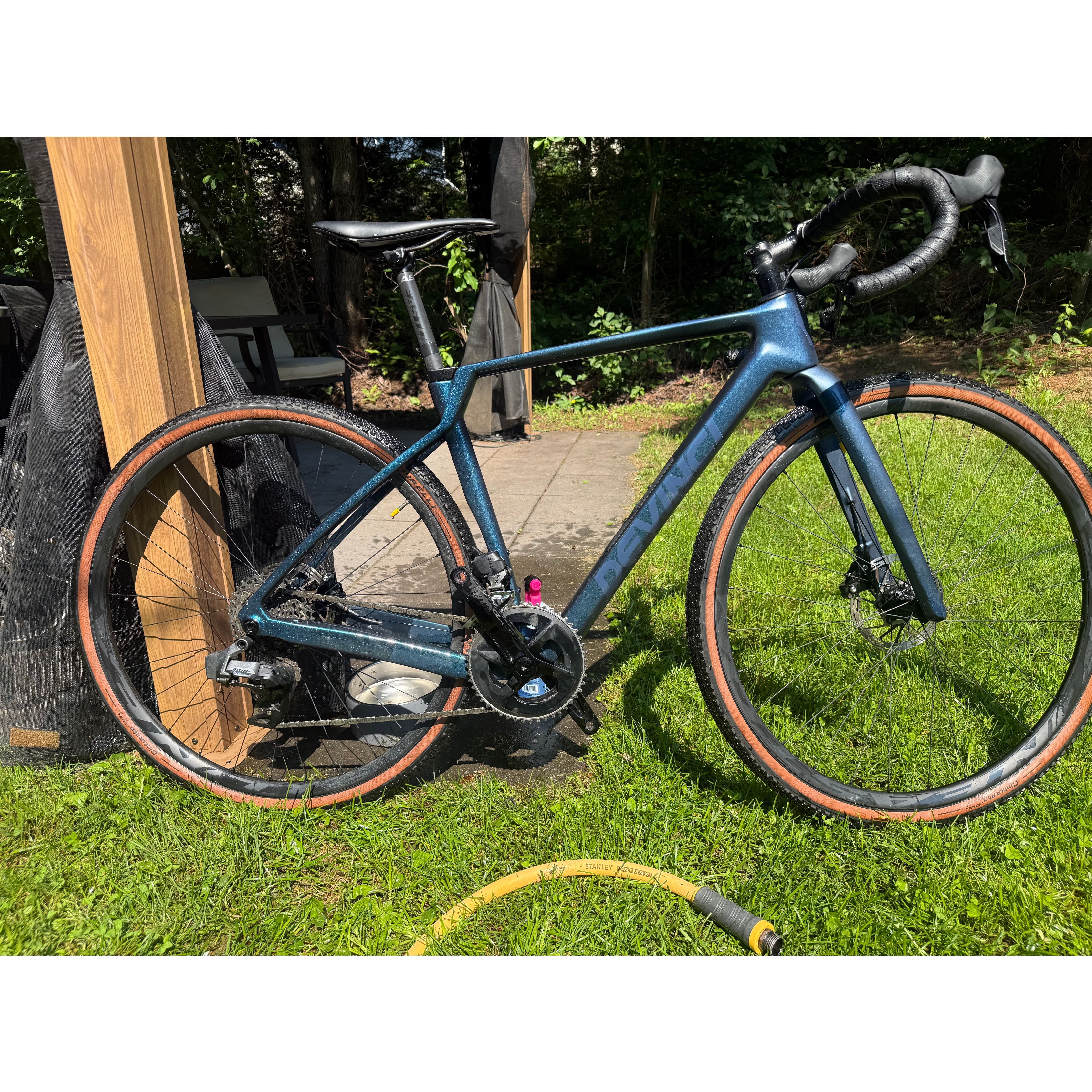 Devinci Hatchet Pro Rival AXS 2025