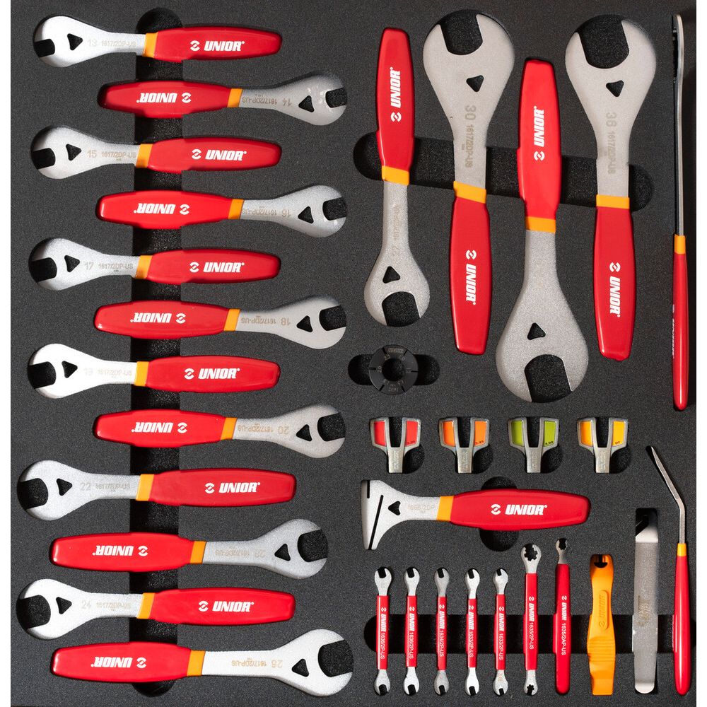 U-629835::0::U-629835::JEU D'OUTILS EN MOD. MOUSSE 3 2600A 2600C