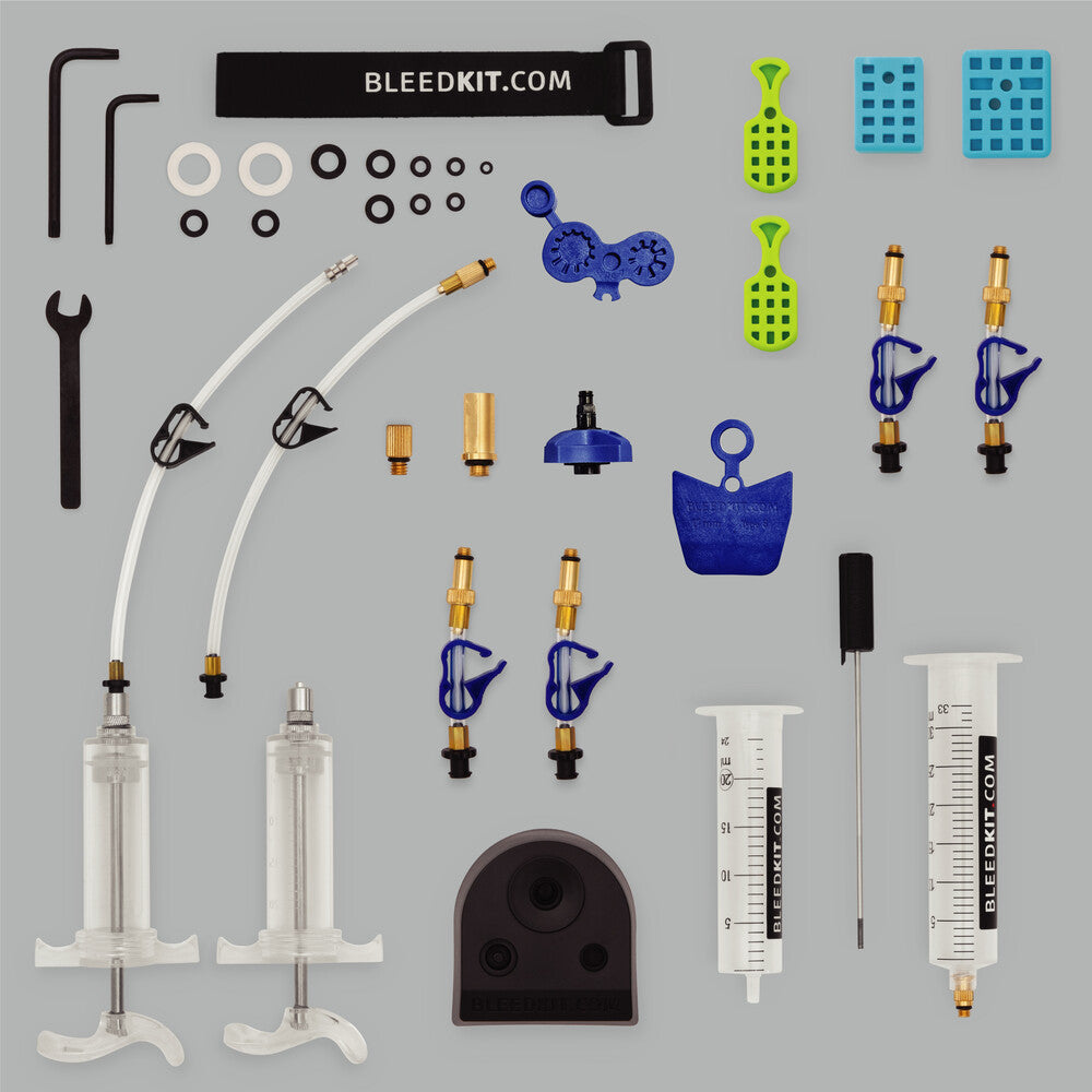 U-BK-99066::0::U-BK-99066::WORKSHOP PRO BLEED KIT - TOUS FREINS MINÉRAUX