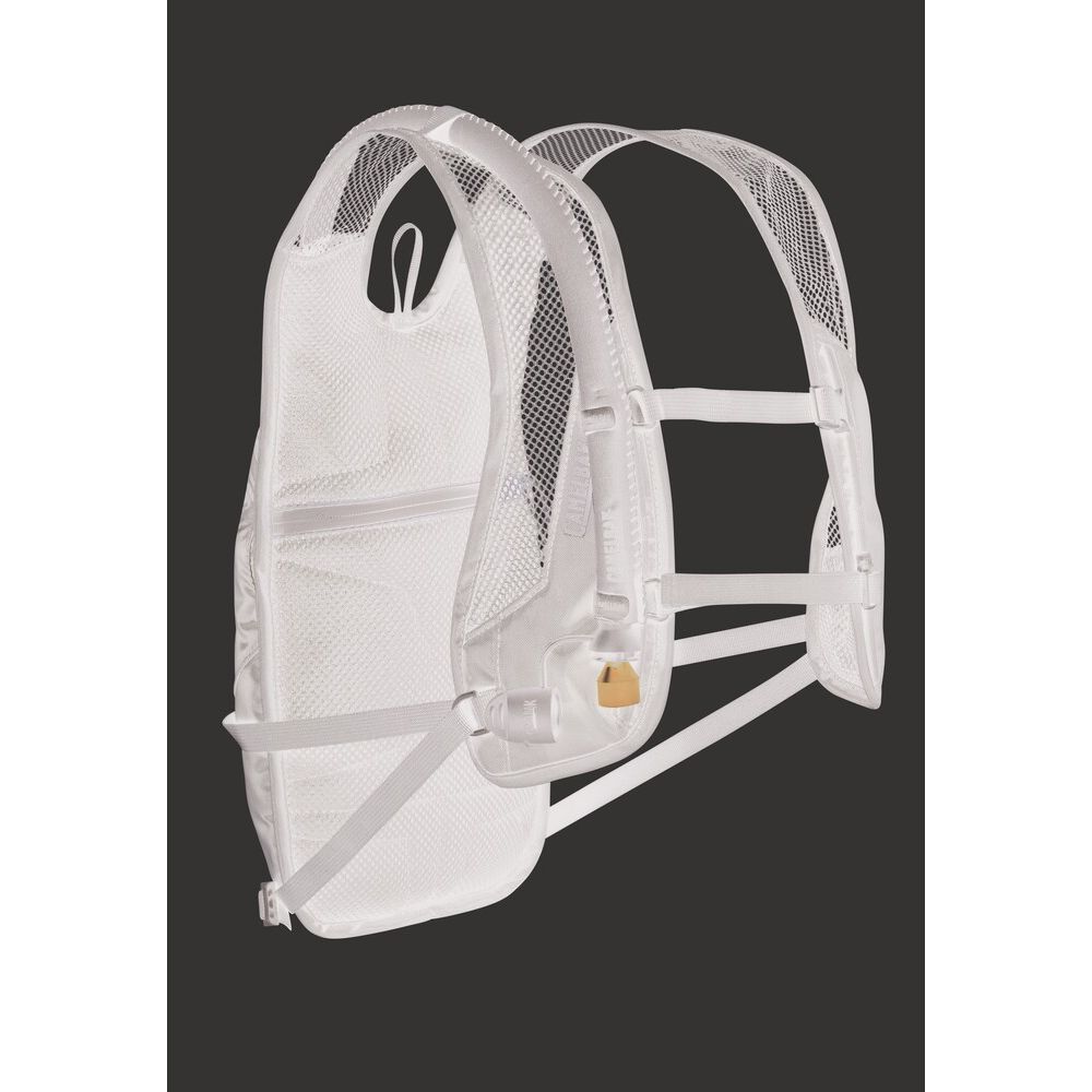 C-1341002000::1::C-1341002000::BOOTLEGGER 50 OZ NOIR 