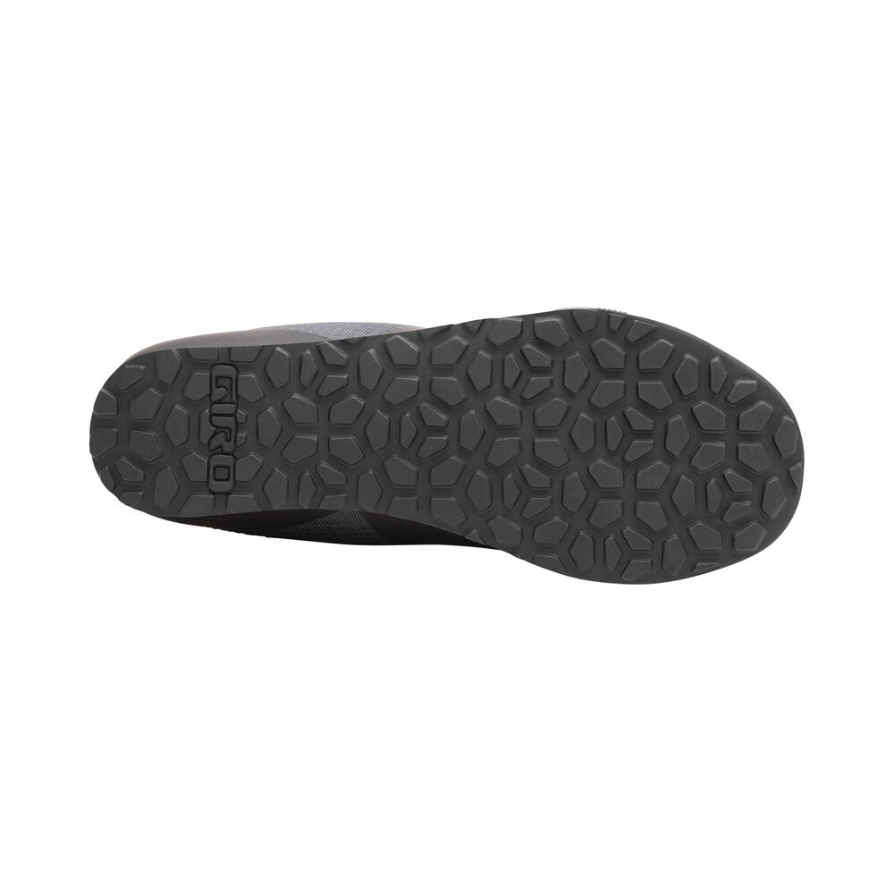 GS-7140023::1::GS-7140023::#TRACKER W PORTARO GREY/SAND 40
