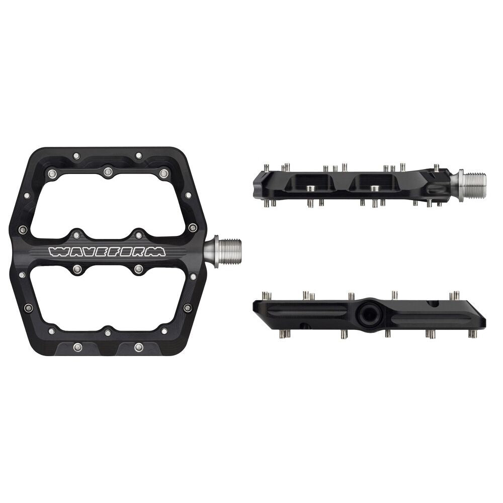 WO-PDL-WF-SM-BLK::0::WO-PDL-WF-SM-BLK::PÉDALE WOLF TOOTH WAVEFORM PETIT NOIR